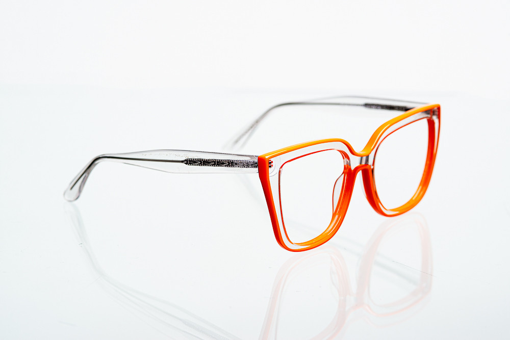 ÓCULOS DE GRAU FEMININO GATINHO SARA PRESOTO | TRANSPARENTE COM DETALHES NA BORDA LARANJA 